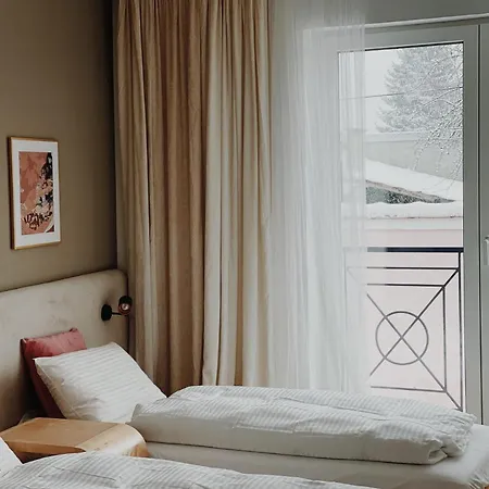 Anna Apartman